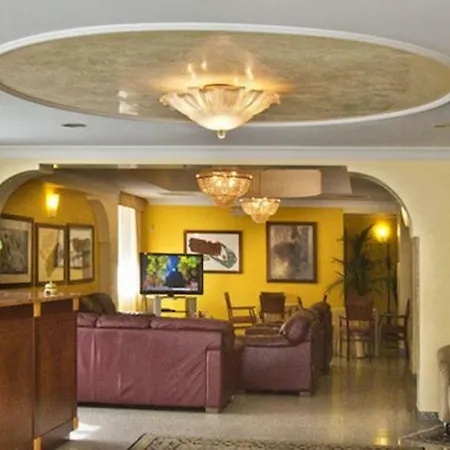 Sayonara فندق سان بنيديتّو ديل ترونتو