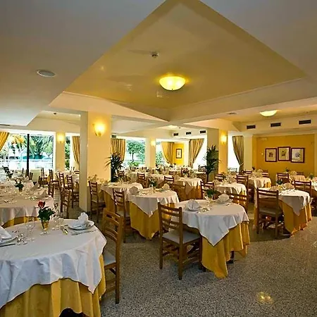 Hotel Sayonara 3*